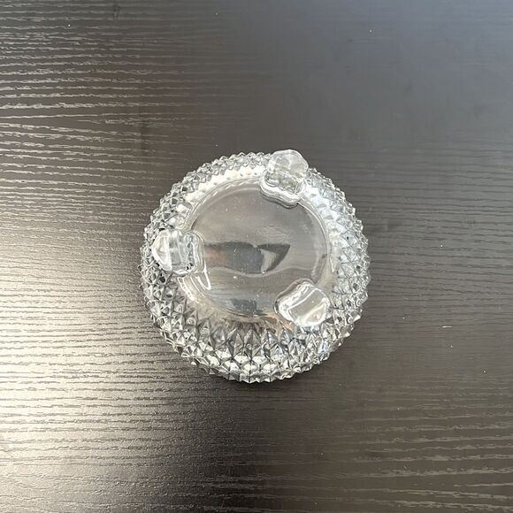 Small Round Vintage Footed Glass Dish / Bowl - Picture 3 of 3